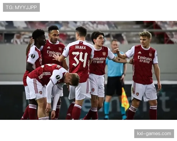 埃斯防线稳固，助球队新赛季强势崛起